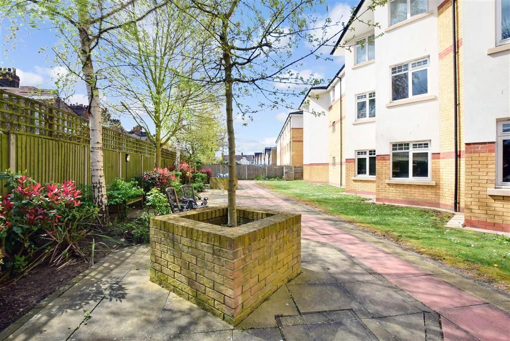 Tide Close Mitcham Surrey CR4  