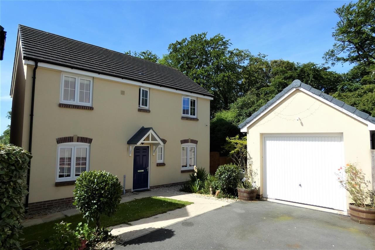 4 bed detached house for sale in Gatehouse View, Pembroke SA71 Zoopla