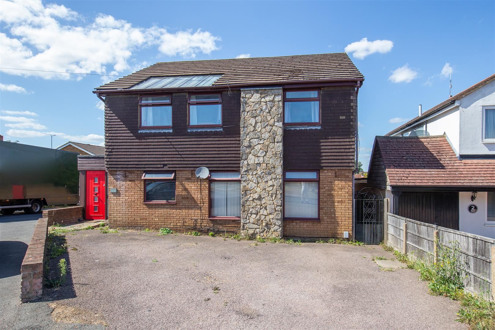 4 bed detached house for sale in Garrett Close, Dunstable LU6 Zoopla