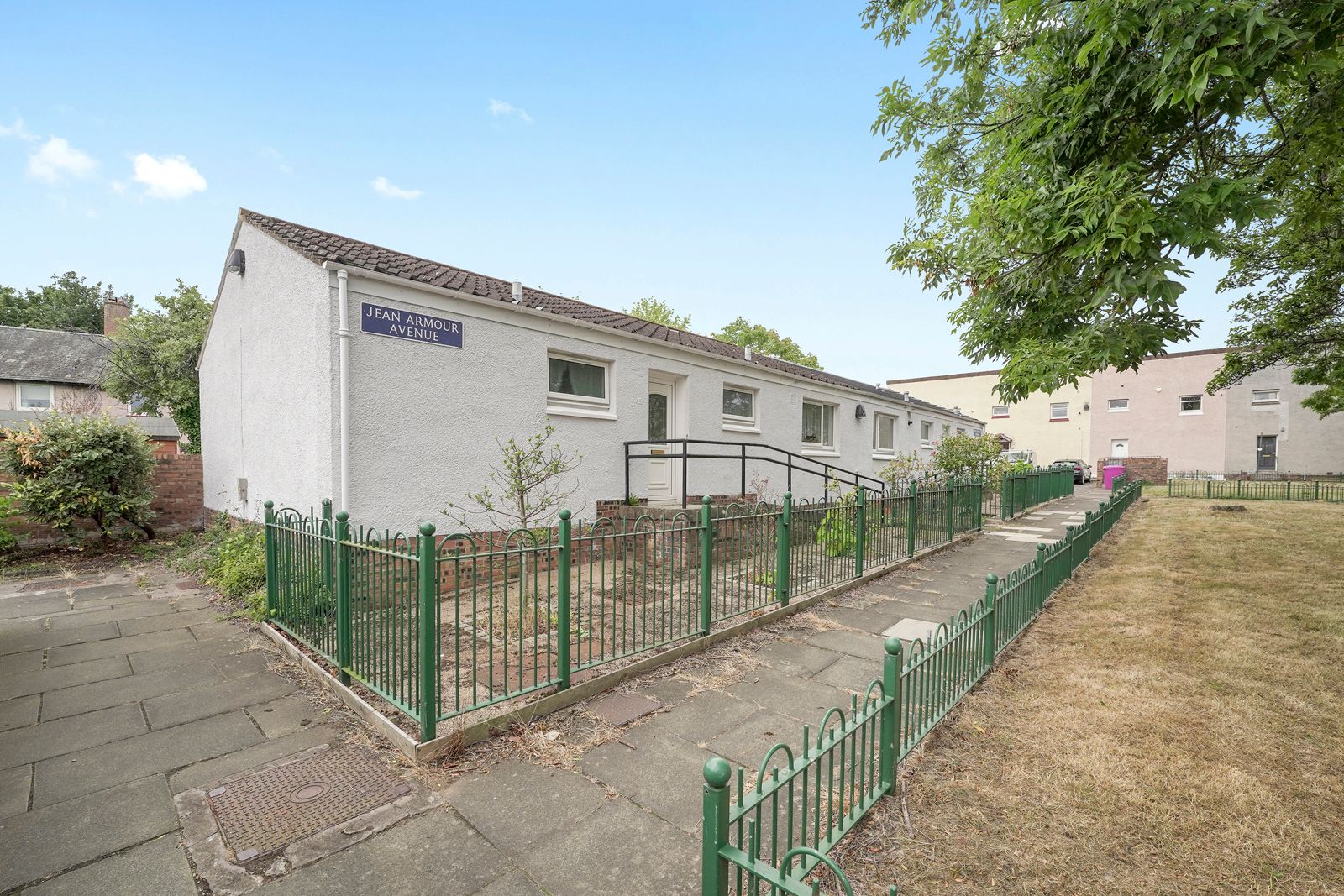 2 bed semidetached bungalow for sale in Jean Armour Avenue, Edinburgh South EH16 Zoopla