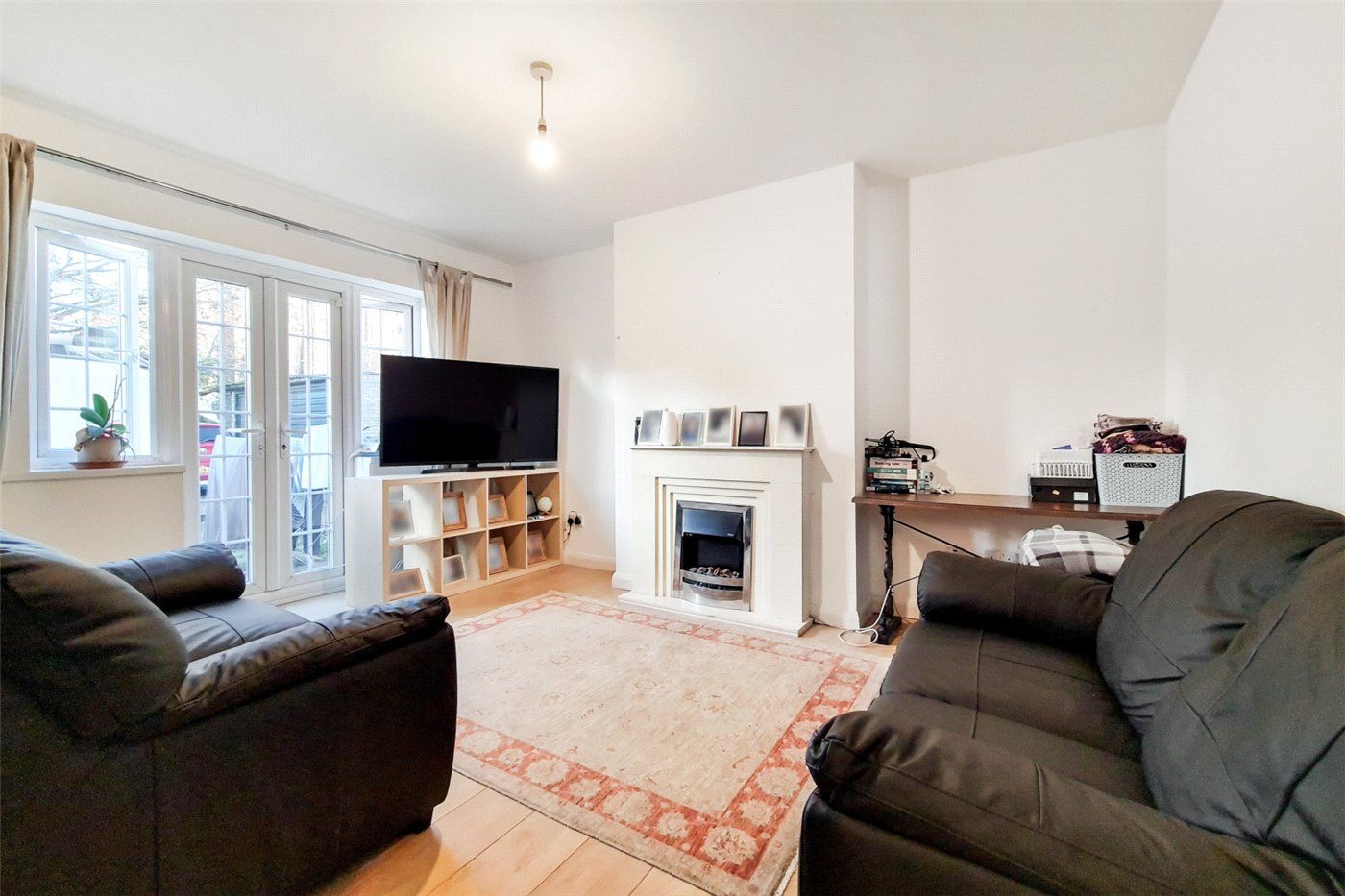 2 bed flat for sale in South Bank, Surbiton KT6 Zoopla