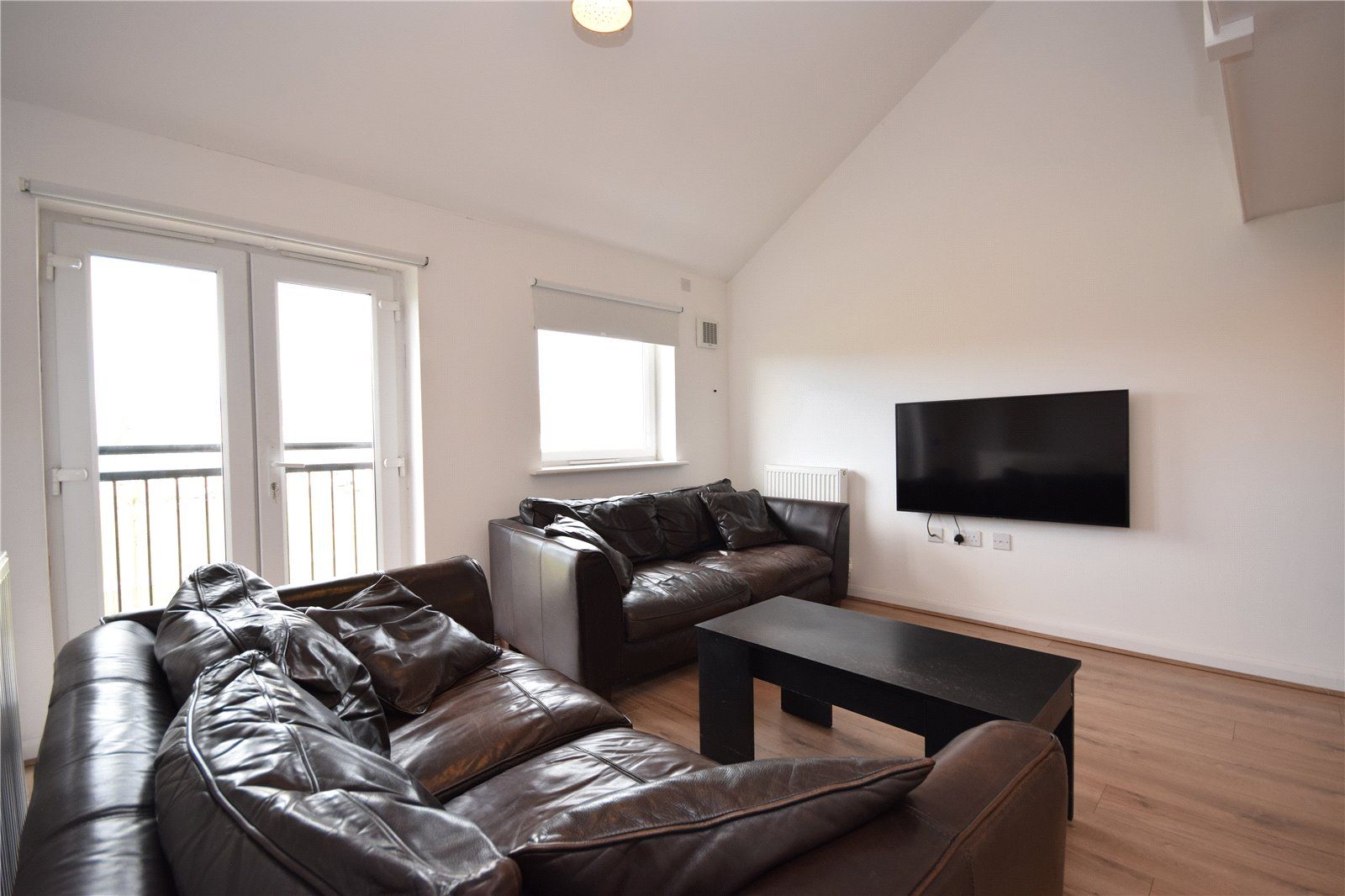 1 bed town house to rent in Elizabeth Court, Pudsey, Leeds LS28 Zoopla