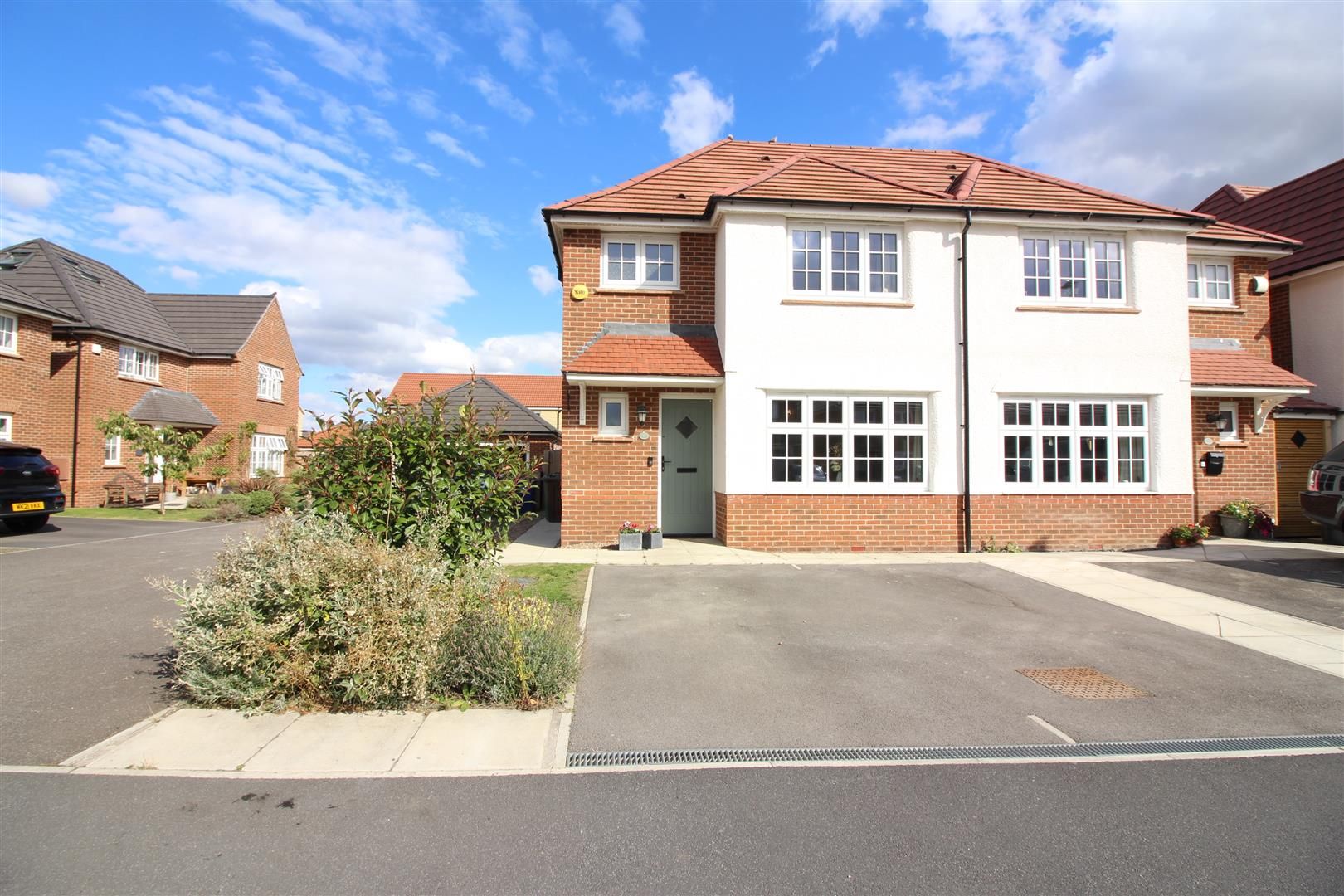 3 bed semidetached house for sale in Baynes Drive, Sherburn In Elmet