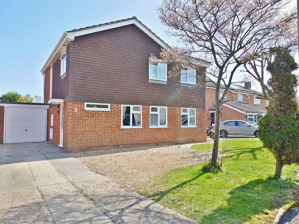 4 bed detached house for sale in Ennerdale Road, Stubbington, Fareham