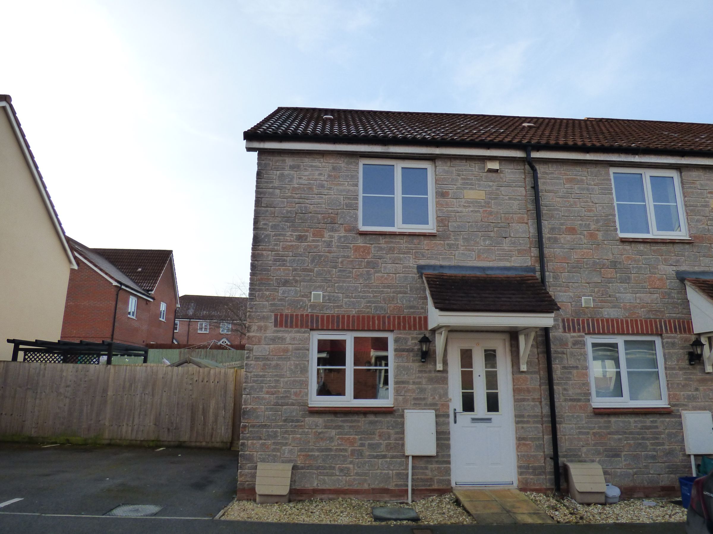 2 bed end terrace house to rent in Higher Meadow, Cranbrook, Exeter EX5