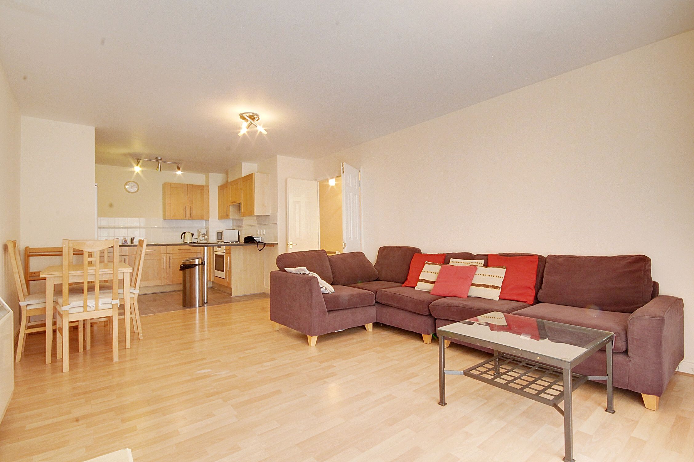 1 bed flat to rent in Sheerness Mews, London E16 Zoopla