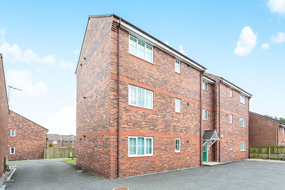 2 bed flat for sale in Royal Drive, Fulwood, Preston, Lancashire PR2 Zoopla