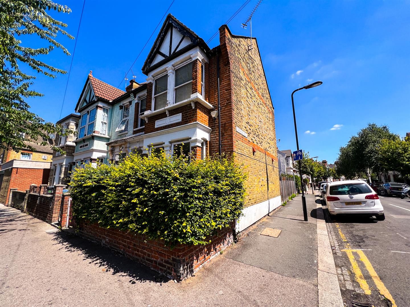 2 bed flat for sale in Harrington Road, London E11 Zoopla