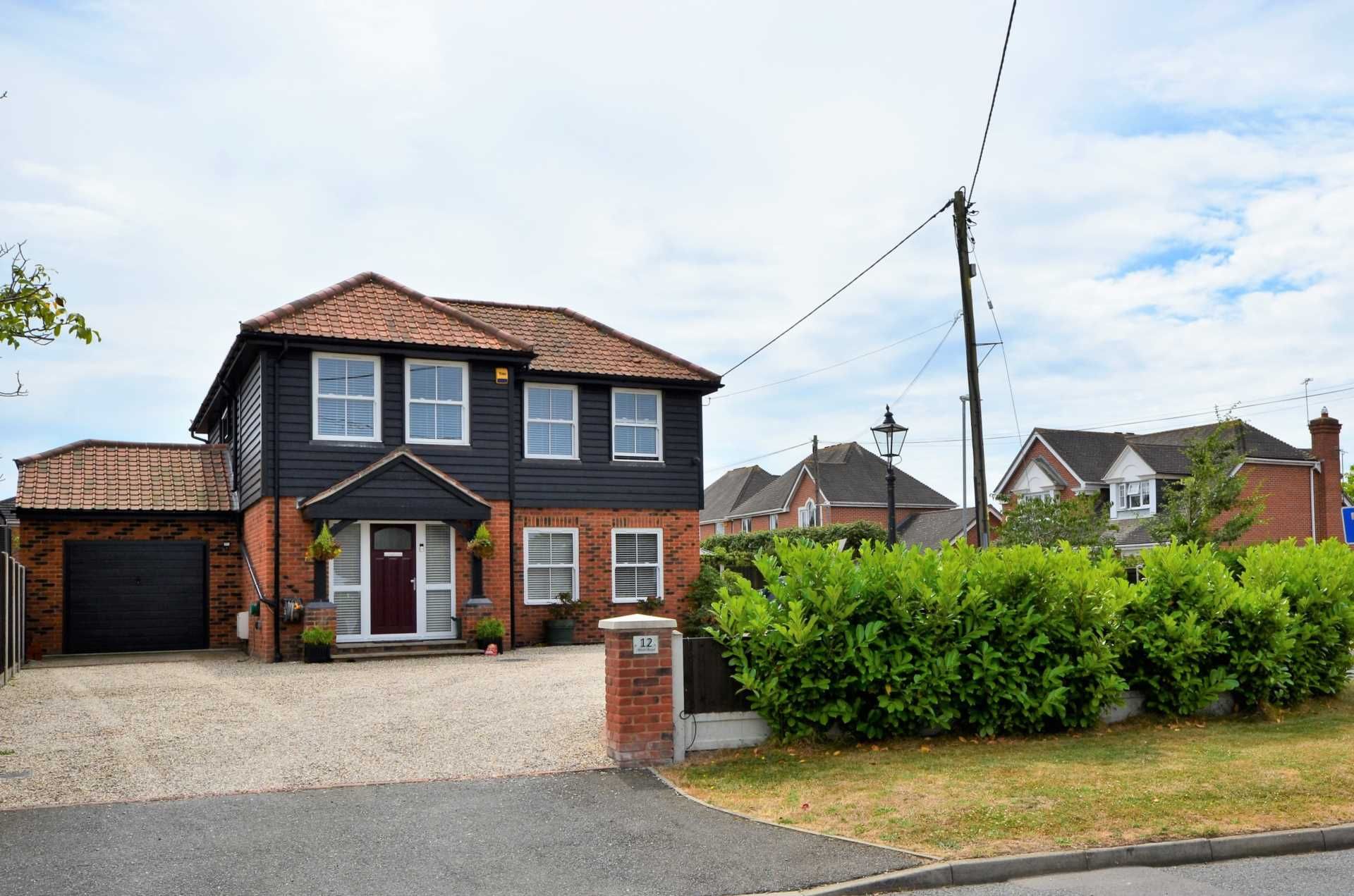 4 bed detached house for sale in Noak Bridge, Laindon SS15 Zoopla