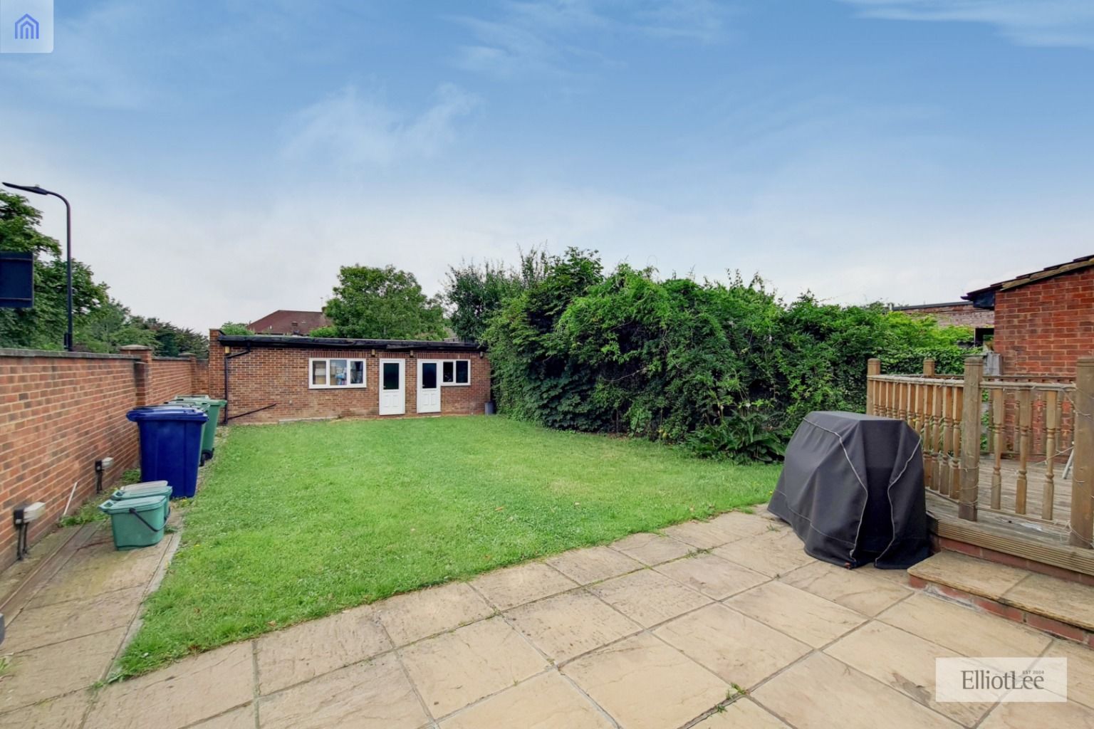 5 bed semidetached house for sale in Middleton Avenue, Greenford UB6