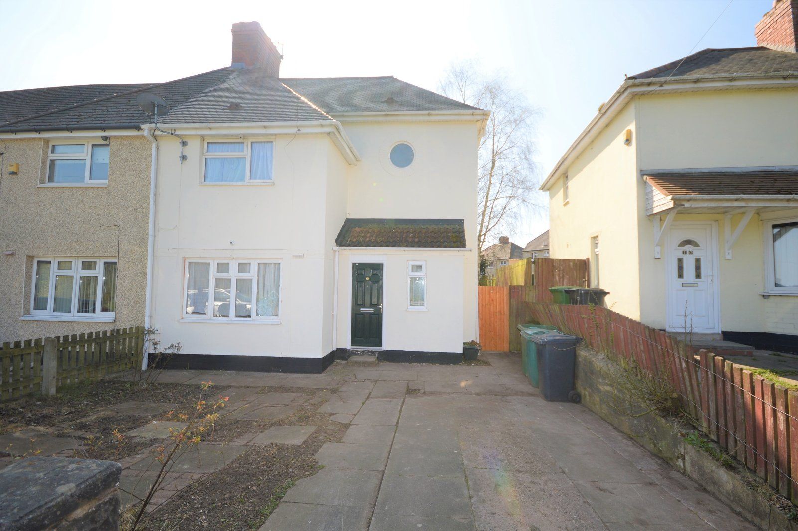 4 bed semidetached house to rent in Tennyson Road, Wolverhampton, West