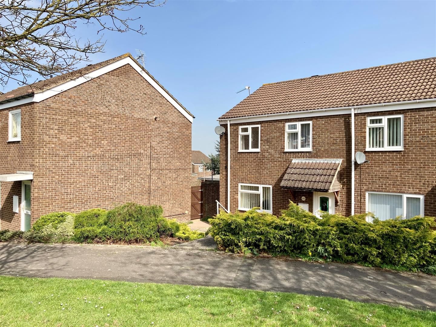 2 bed property for sale in Woodruff Close, Matson, Gloucester GL4 Zoopla