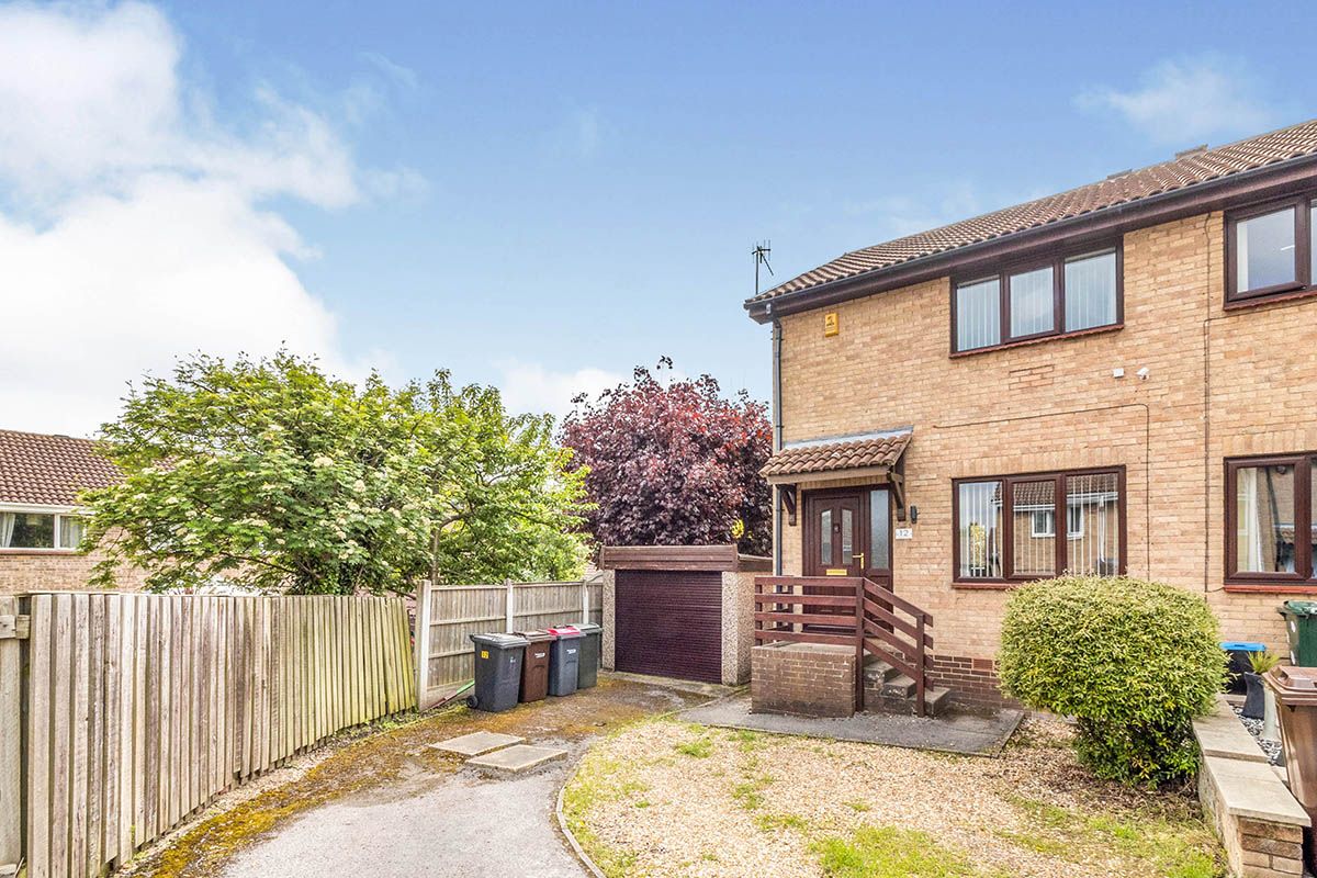 2 bed semidetached house for sale in Kirkcroft Close, Thorpe Hesley