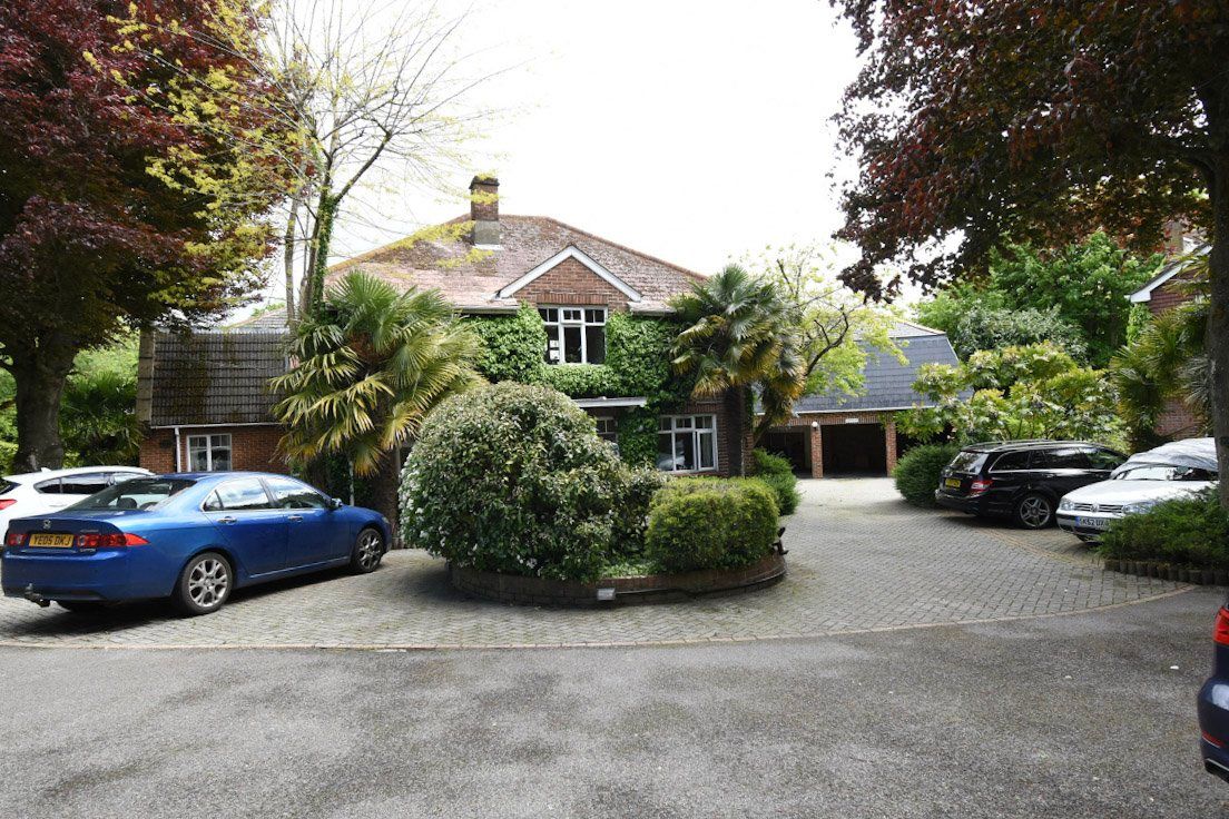 3 bed property for sale in The Harrow Way, Basingstoke RG22 Zoopla