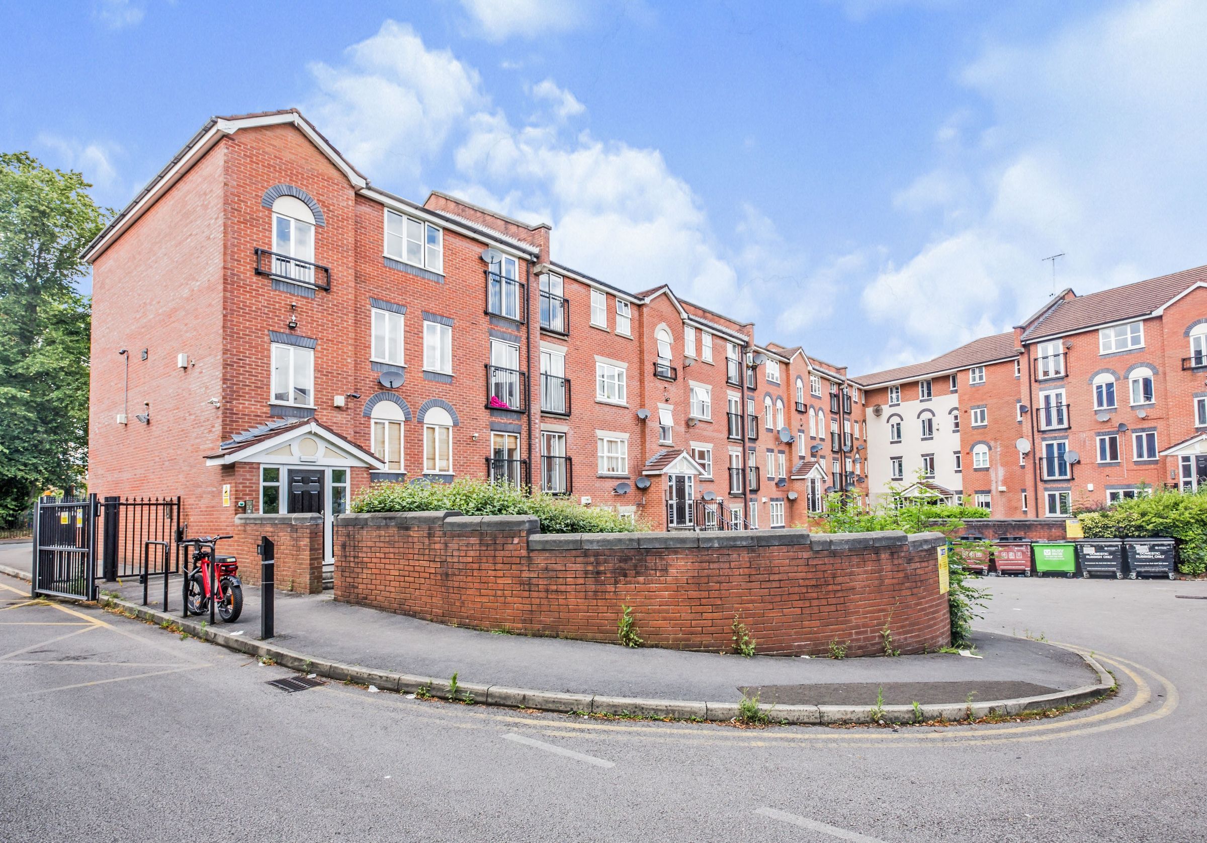 3 bed flat for sale in St. Davids Court, Sherborne Street, Manchester