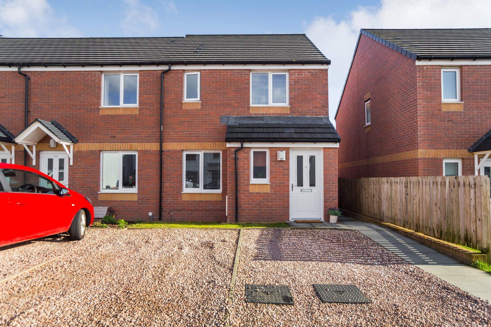 3 bed end terrace house for sale in Acremoar Drive, Kinross KY13 Zoopla