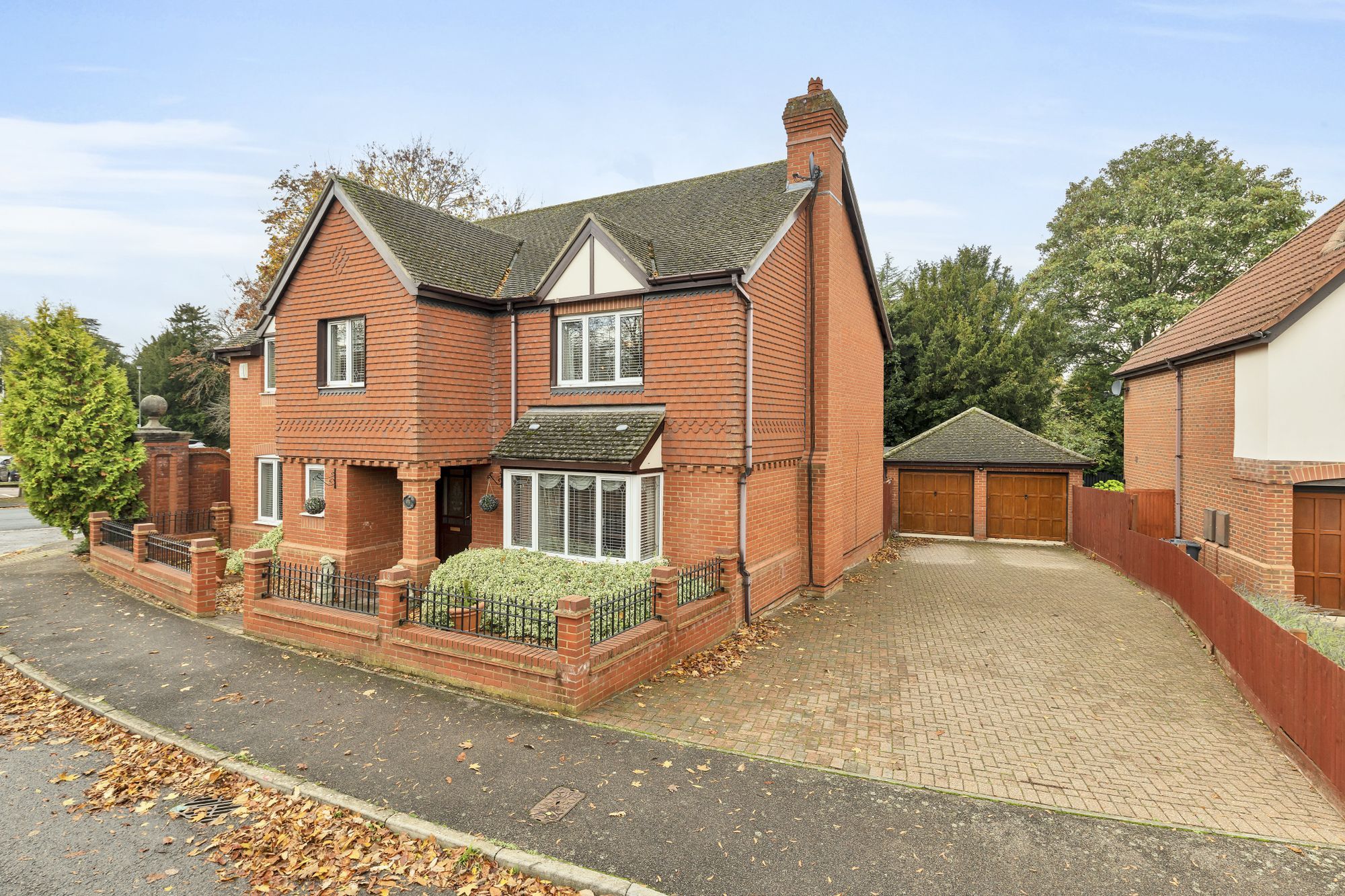 5 bed detached house for sale in St. Marys Park, Royston SG8 Zoopla