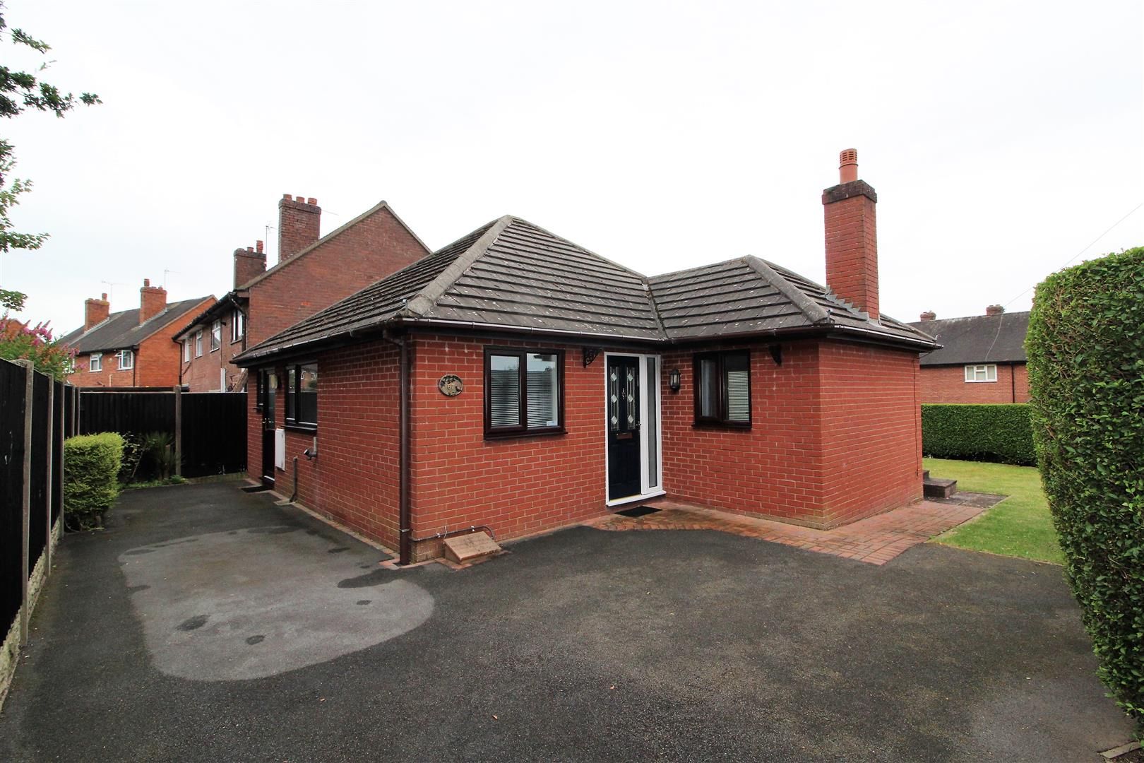 2 bed detached bungalow for sale in Laburnum Drive, Oswestry SY11 Zoopla