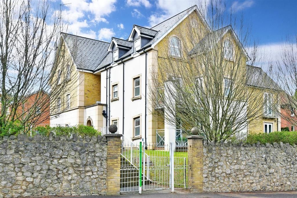1 bed flat for sale in Queensgate, Maidstone, Kent ME16 Zoopla