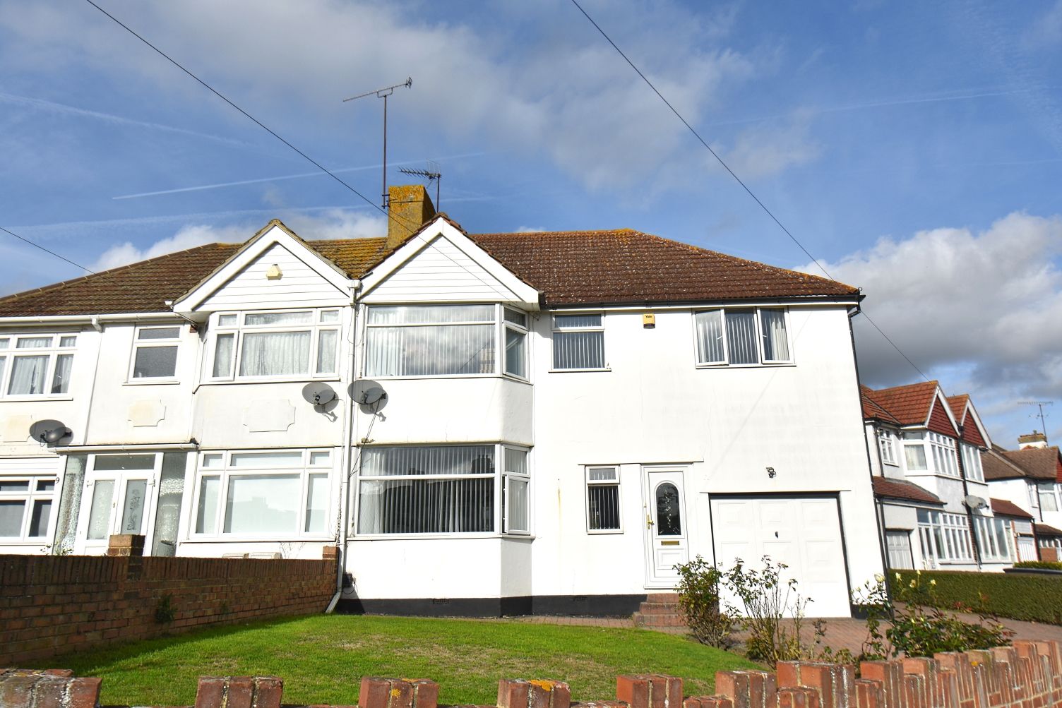 4 bed semidetached house for sale in Willow Avenue, Swanley BR8 Zoopla