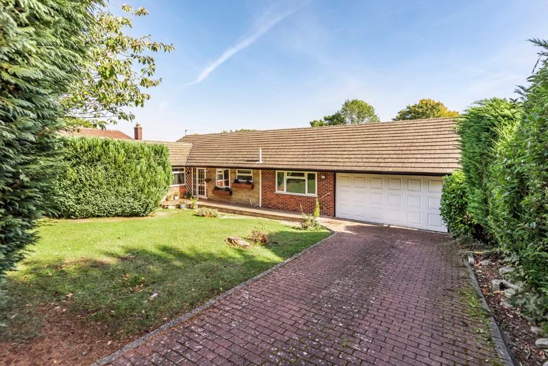 4 bed detached bungalow for sale in Oakwood Avenue, Purley CR8 Zoopla