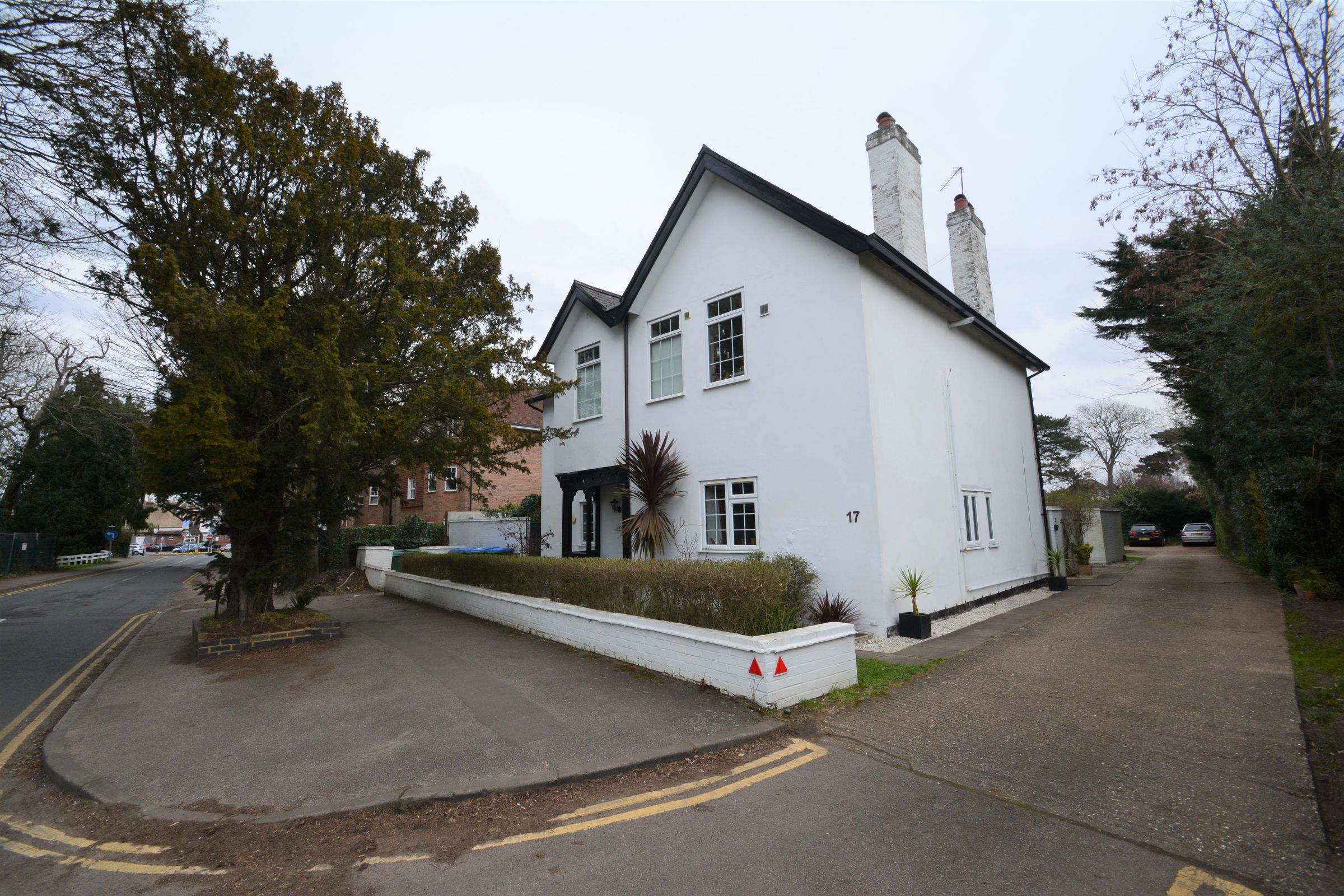 2 bed flat for sale in Ashley Road, Walton On Thames, Surrey KT12 Zoopla