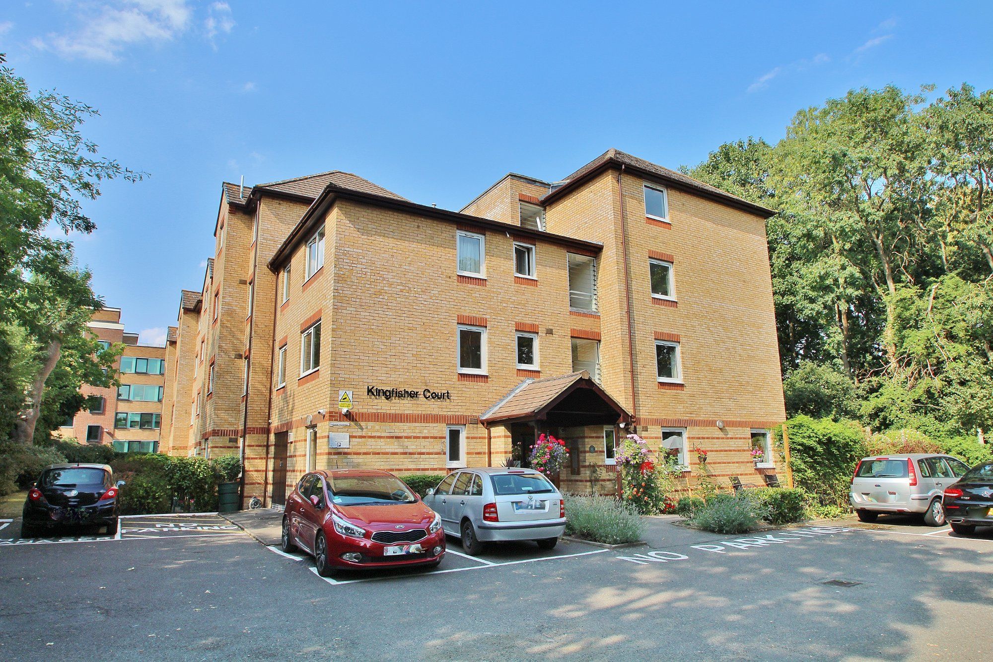 2 bed flat for sale in Ewell Road, Surbiton KT6 Zoopla