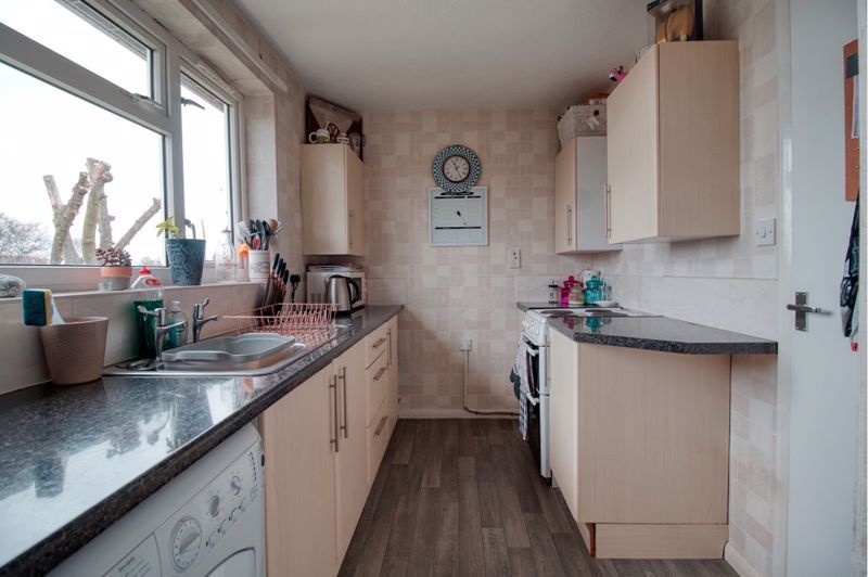 2 bed flat to rent in Cranidge Close, Crowle, Scunthorpe DN17 Zoopla