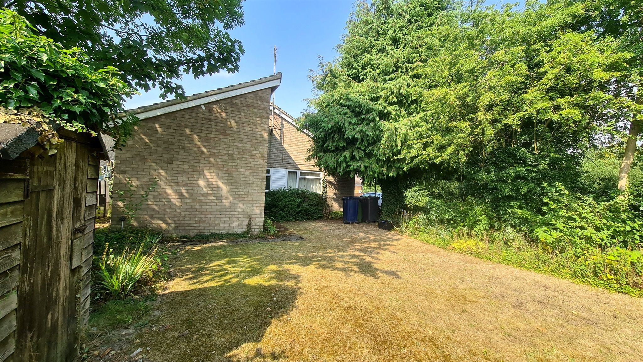 3 bed detached bungalow for sale in Bridge Close, Great Shelford