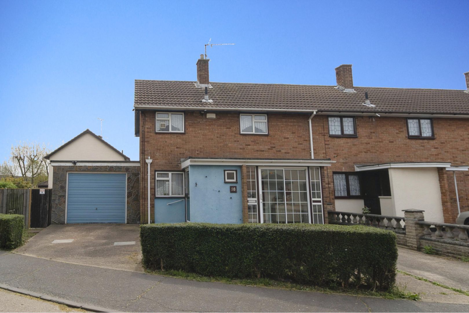 2 bed bungalow for sale in Southcote Crescent, Basildon SS14 Zoopla