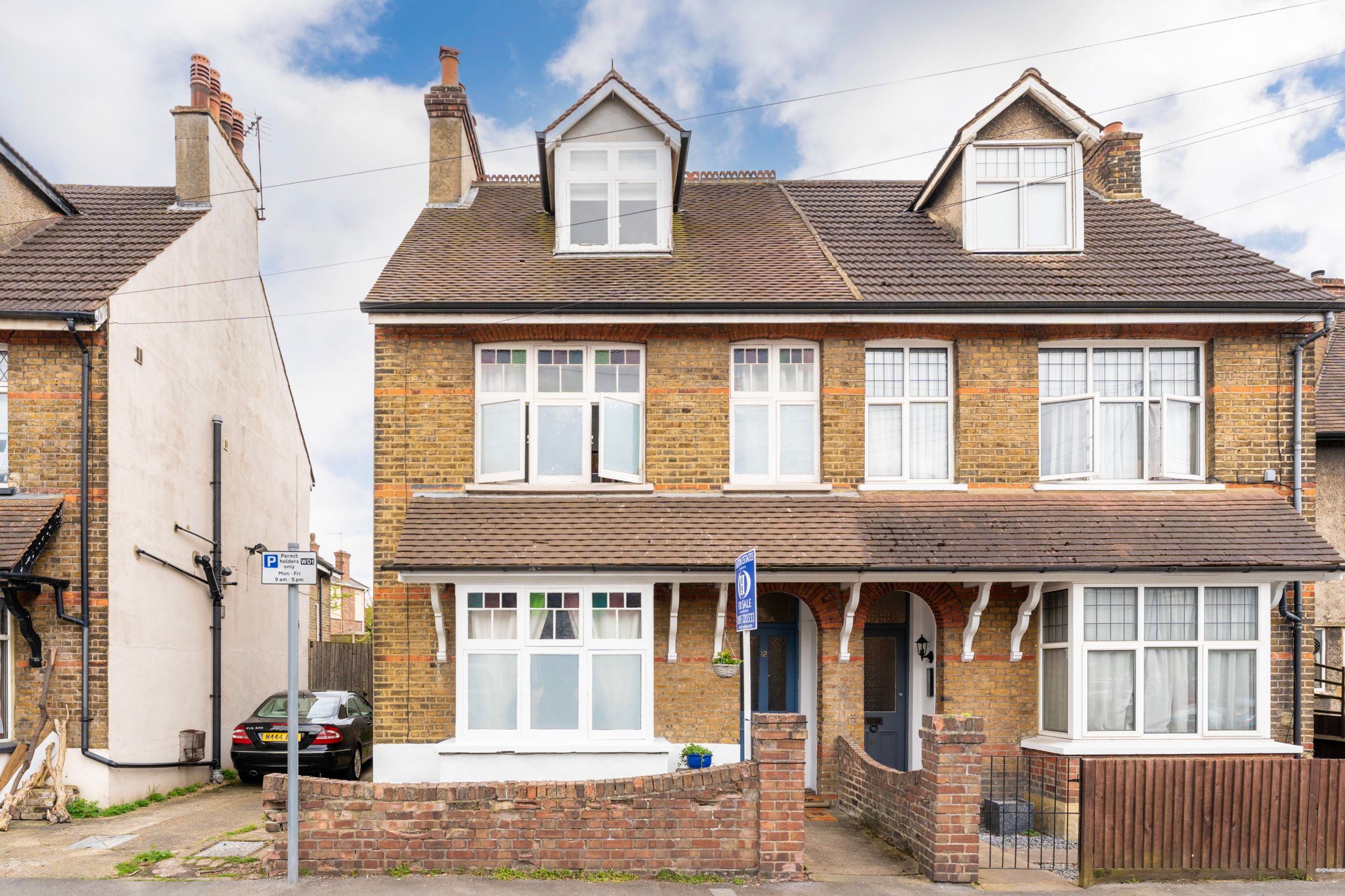 5 bed semidetached house for sale in Warwick Road, West Drayton UB7
