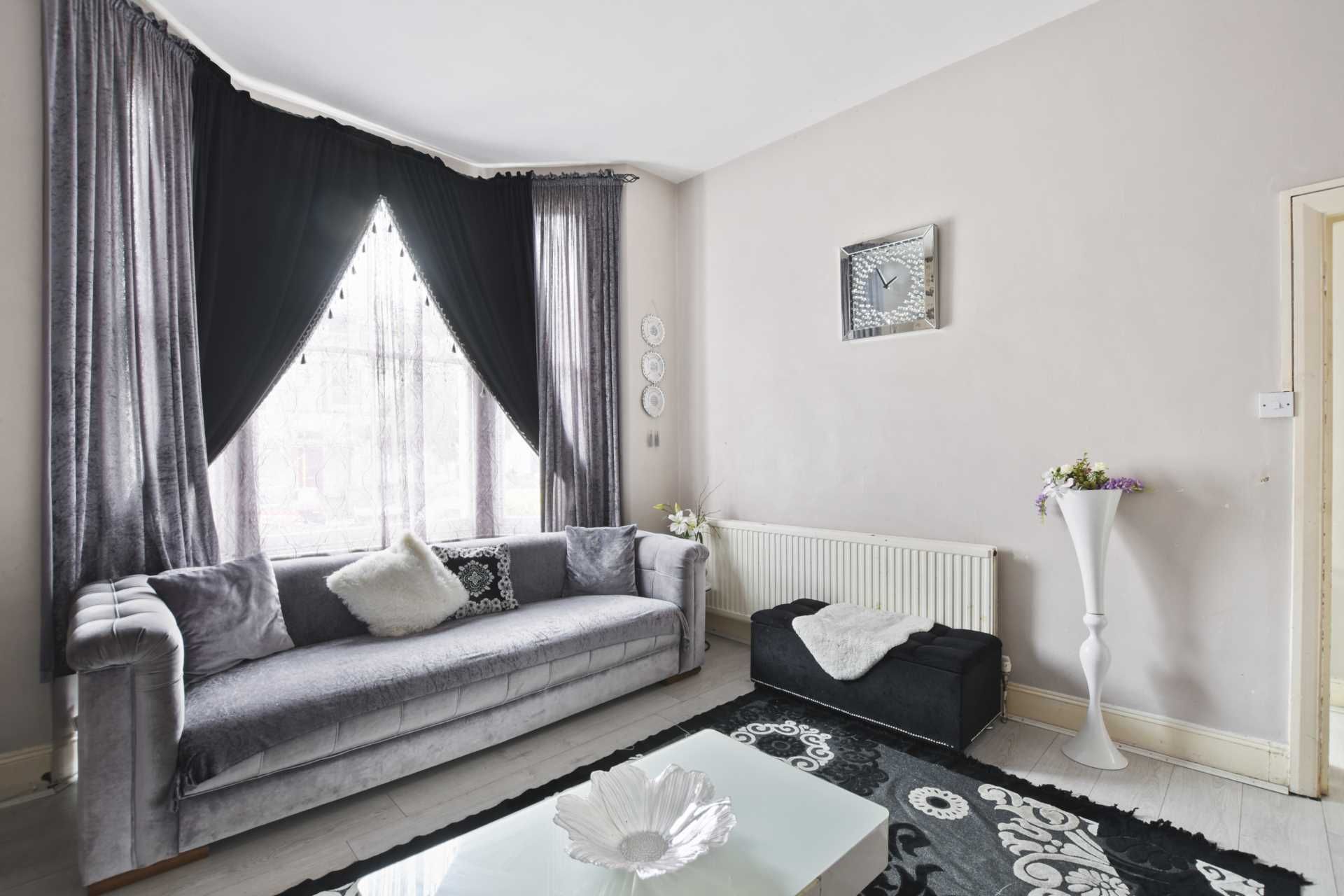 3 bed for sale in Stowe Road, Shepherds Bush W12 Zoopla