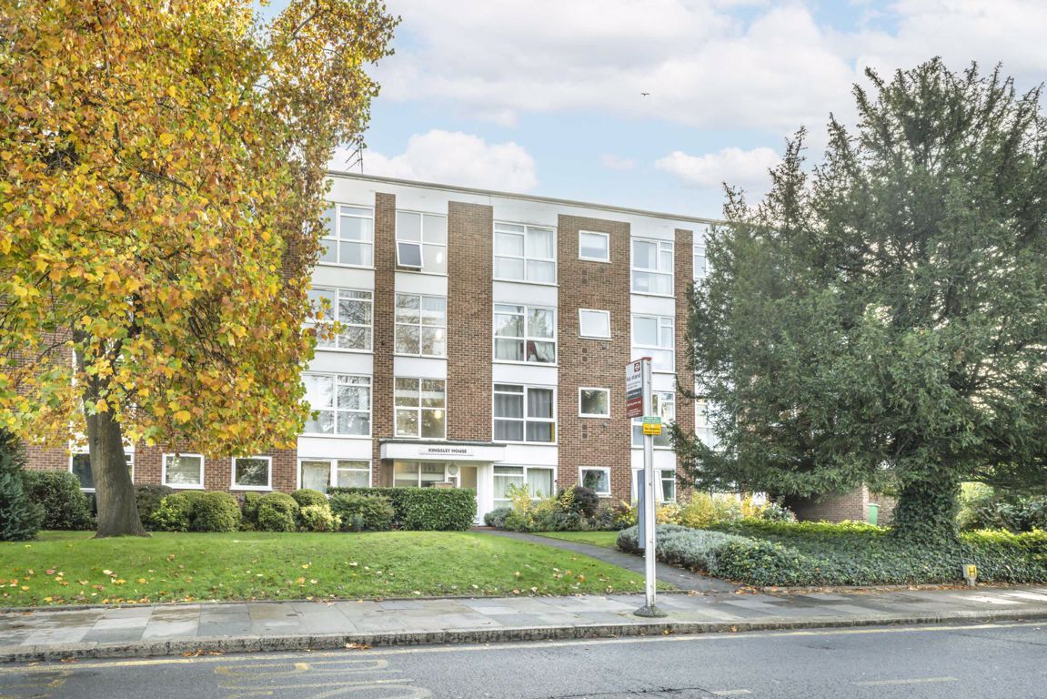 1 Bed Flat For Sale In Claremont Road, Surbiton KT6 - Zoopla