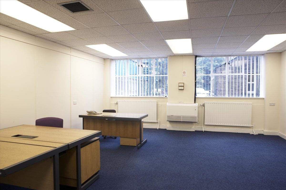 Serviced office to let in Fieldhouse Industrial Estate, Whitworth Road