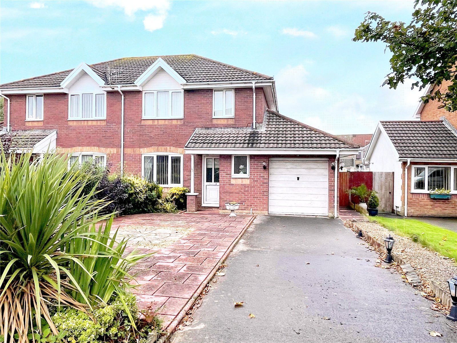3 bed semidetached house for sale in Sandpiper Road, Llanelli, Sir