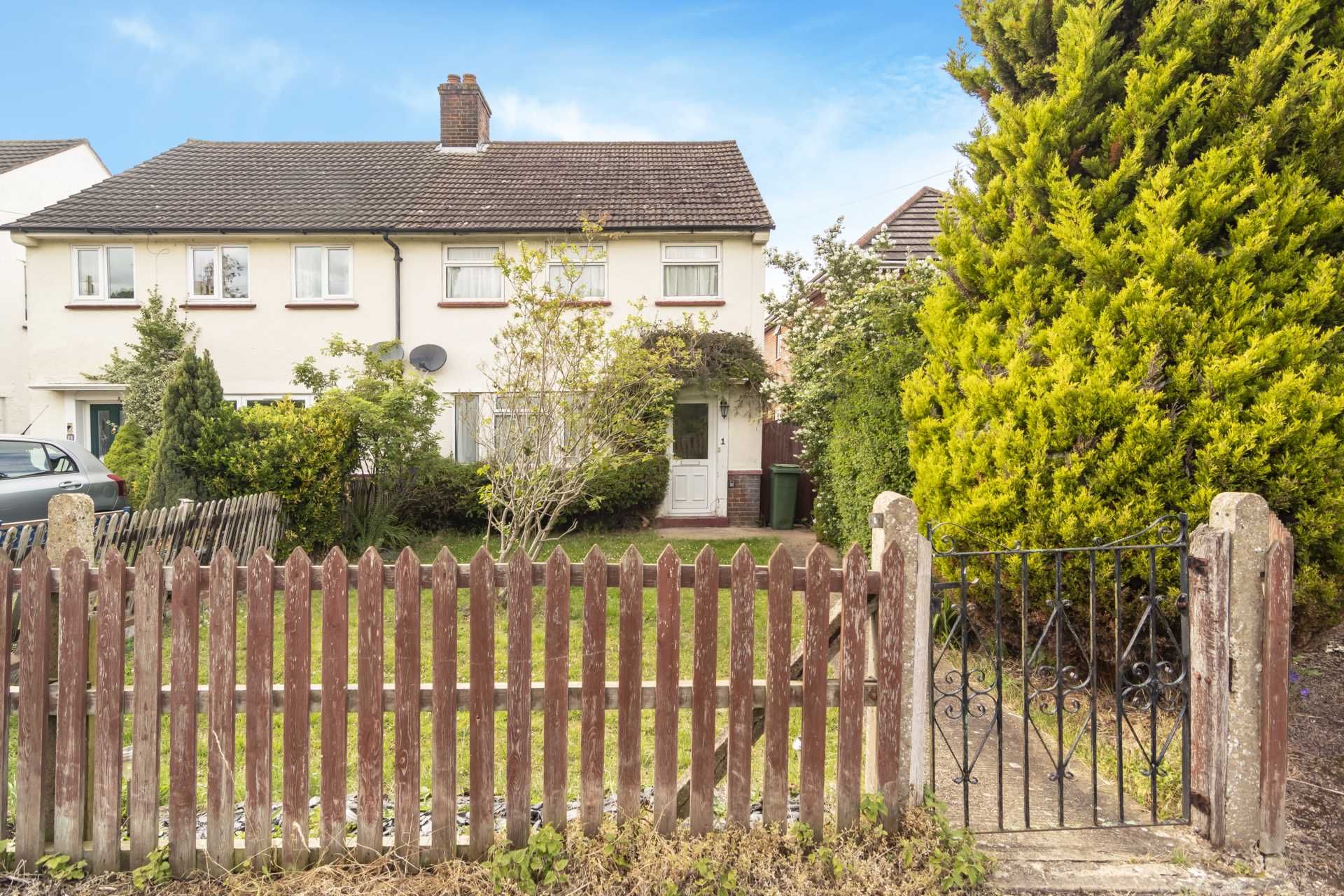 3 bed semidetached house for sale in The Crescent, Pitstone LU7 Zoopla