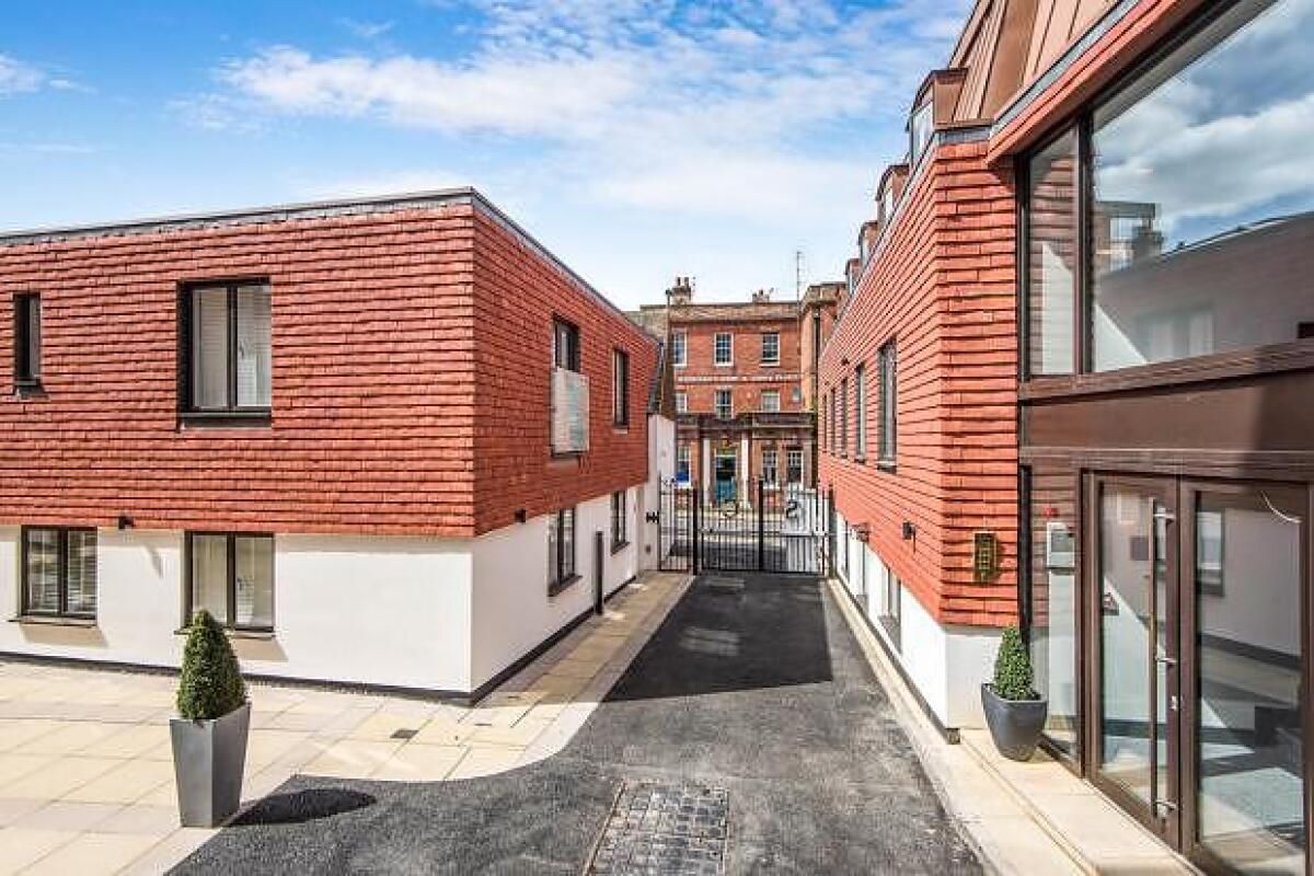 1 bed flat to rent in Chertsey Street, Guildford GU1 Zoopla