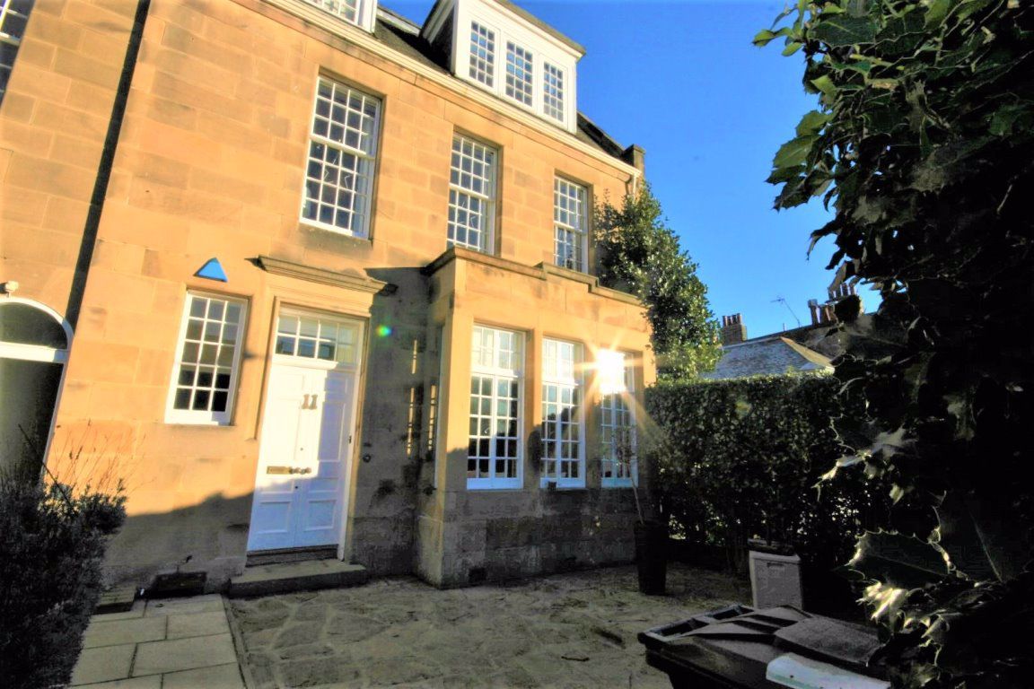 2 bed flat to rent in Murrayfield Gardens, Edinburgh EH12 Zoopla