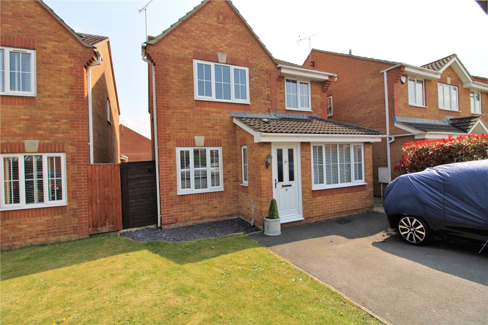 3 bed detached house for sale in Redbridge Close, Rushey Platt, Swindon