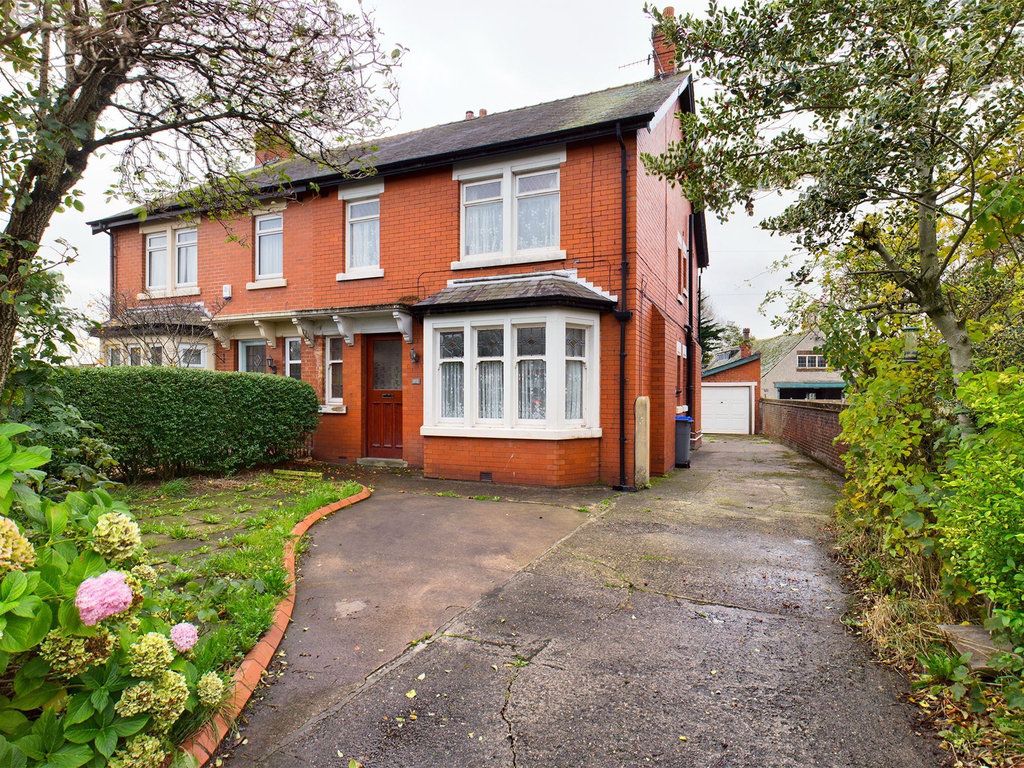 4 bed semidetached house for sale in Preston New Road, Blackpool FY4