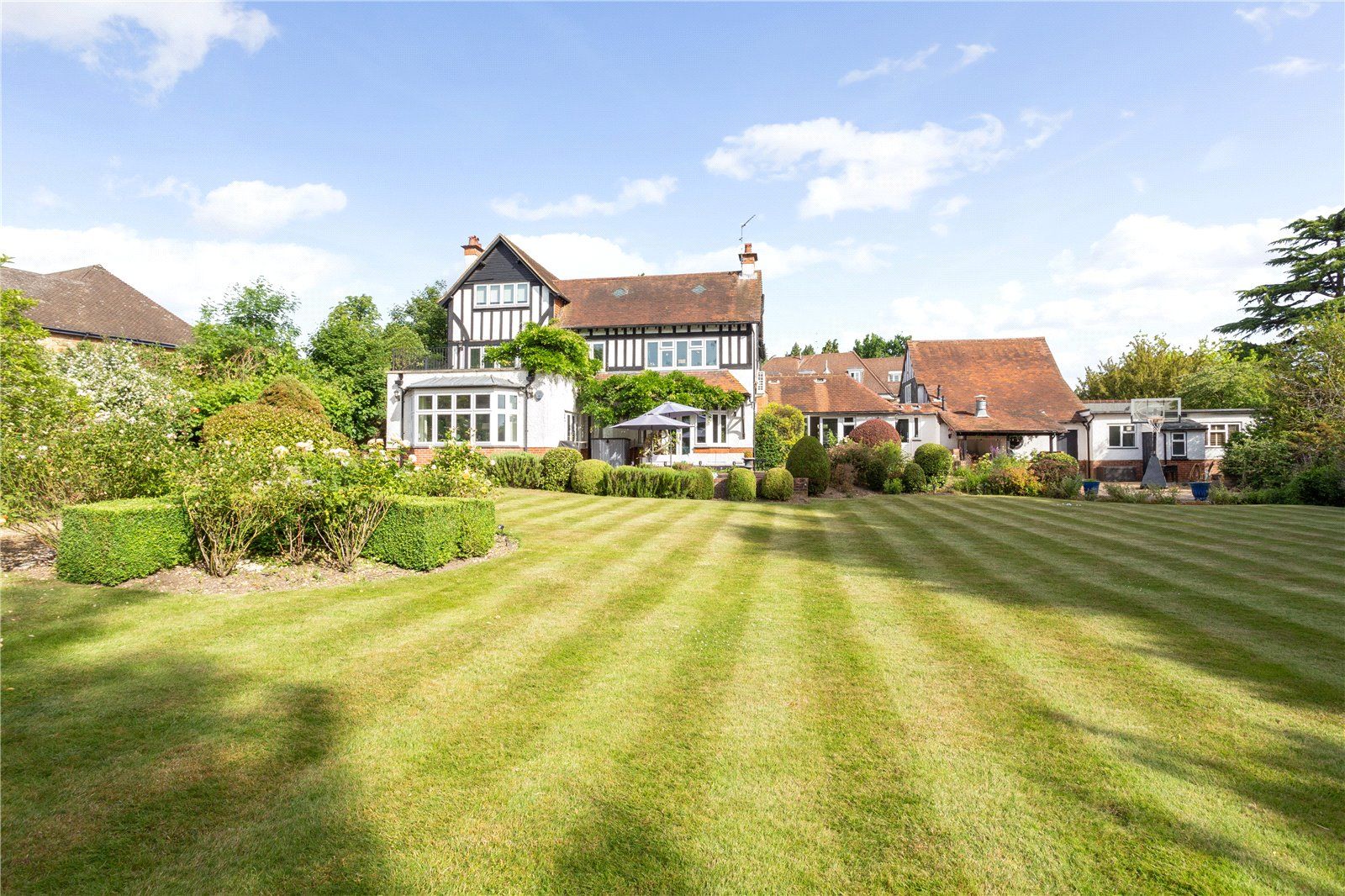 5 bed detached house for sale in North Park, Chalfont St. Peter