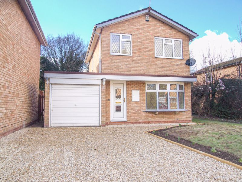 3 bed property to rent in Norton Close, Redditch B98 Zoopla