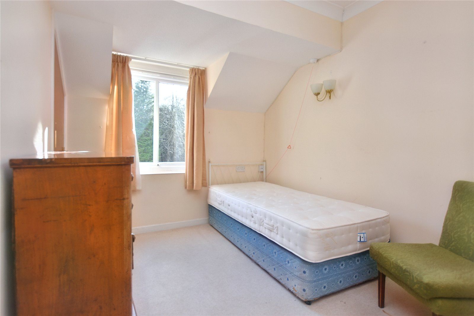 2 bed flat for sale in Homegarth House, Wetherby Road, Roundhay, Leeds