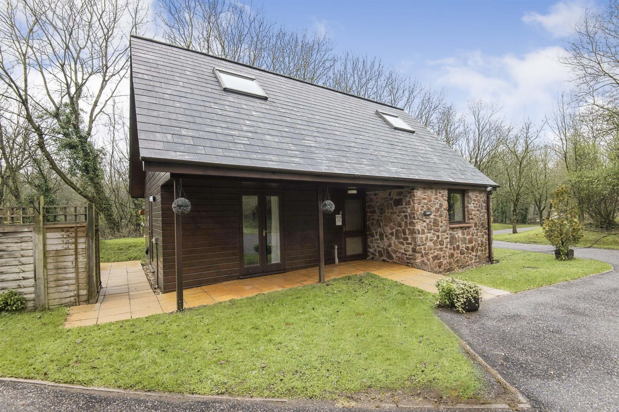 2 bed detached house for sale in Whipcott Water Cottages,