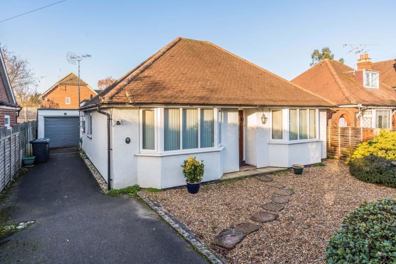 3 bed detached bungalow for sale in Westhorpe Road, Marlow SL7 Zoopla