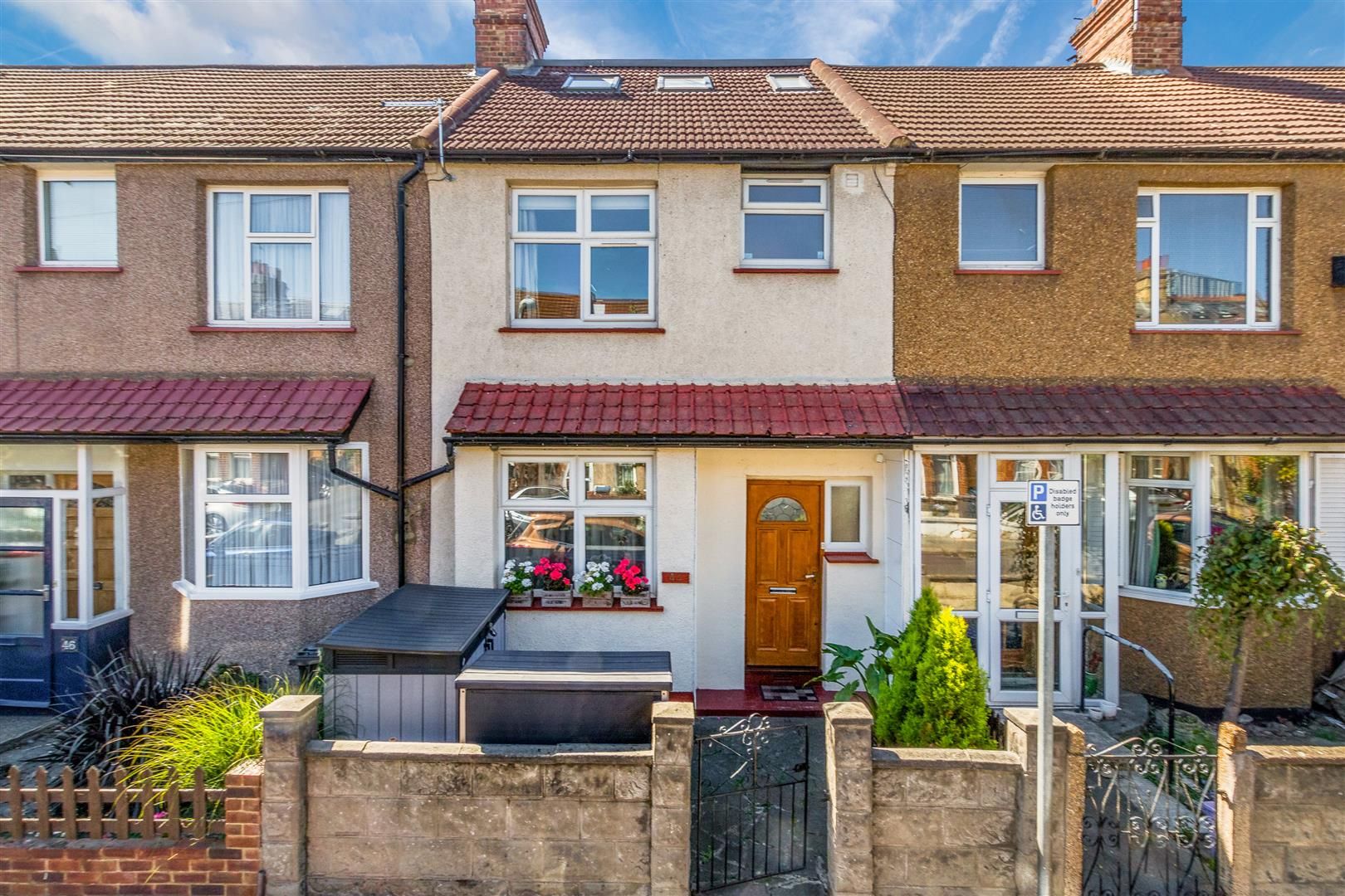 5 bed property for sale in Fortescue Road, Colliers Wood, London SW19