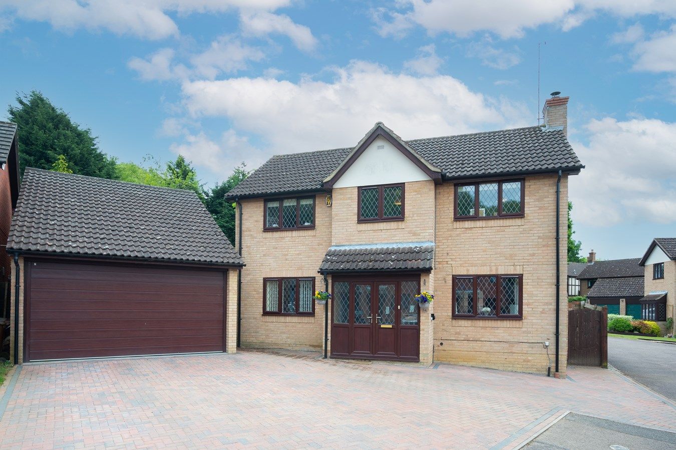 5 bed detached house for sale in Gresham Drive, Northampton NN4 Zoopla