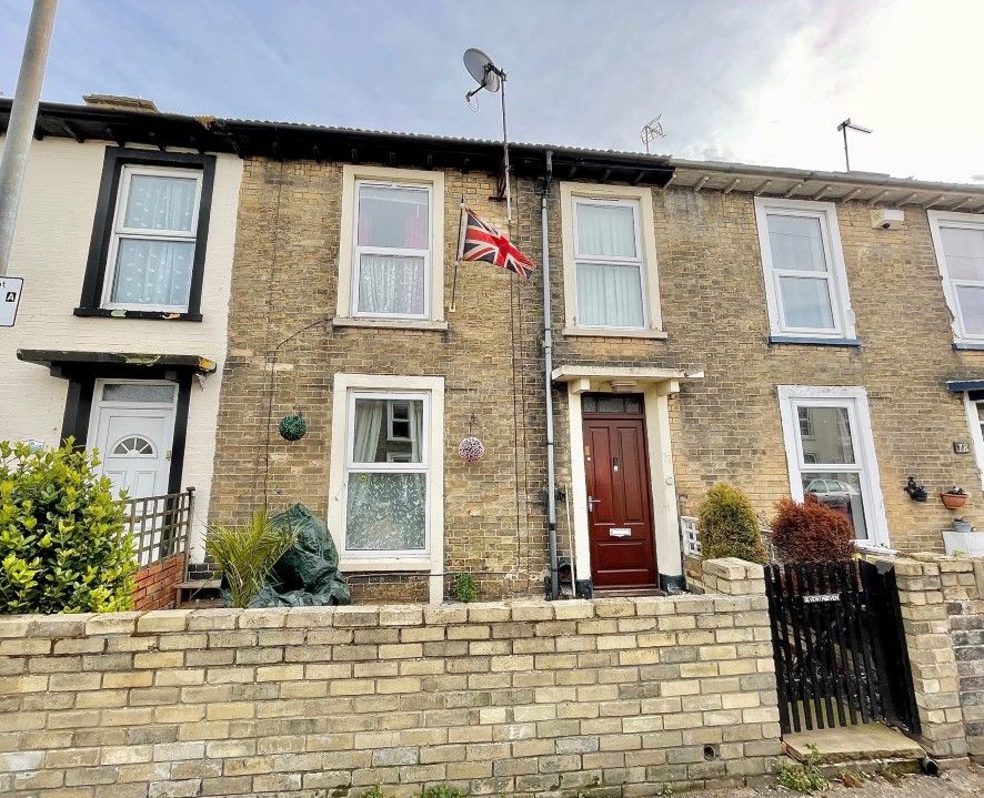 3 bed terraced house for sale in 77 Crown Road, Great Yarmouth, Norfolk