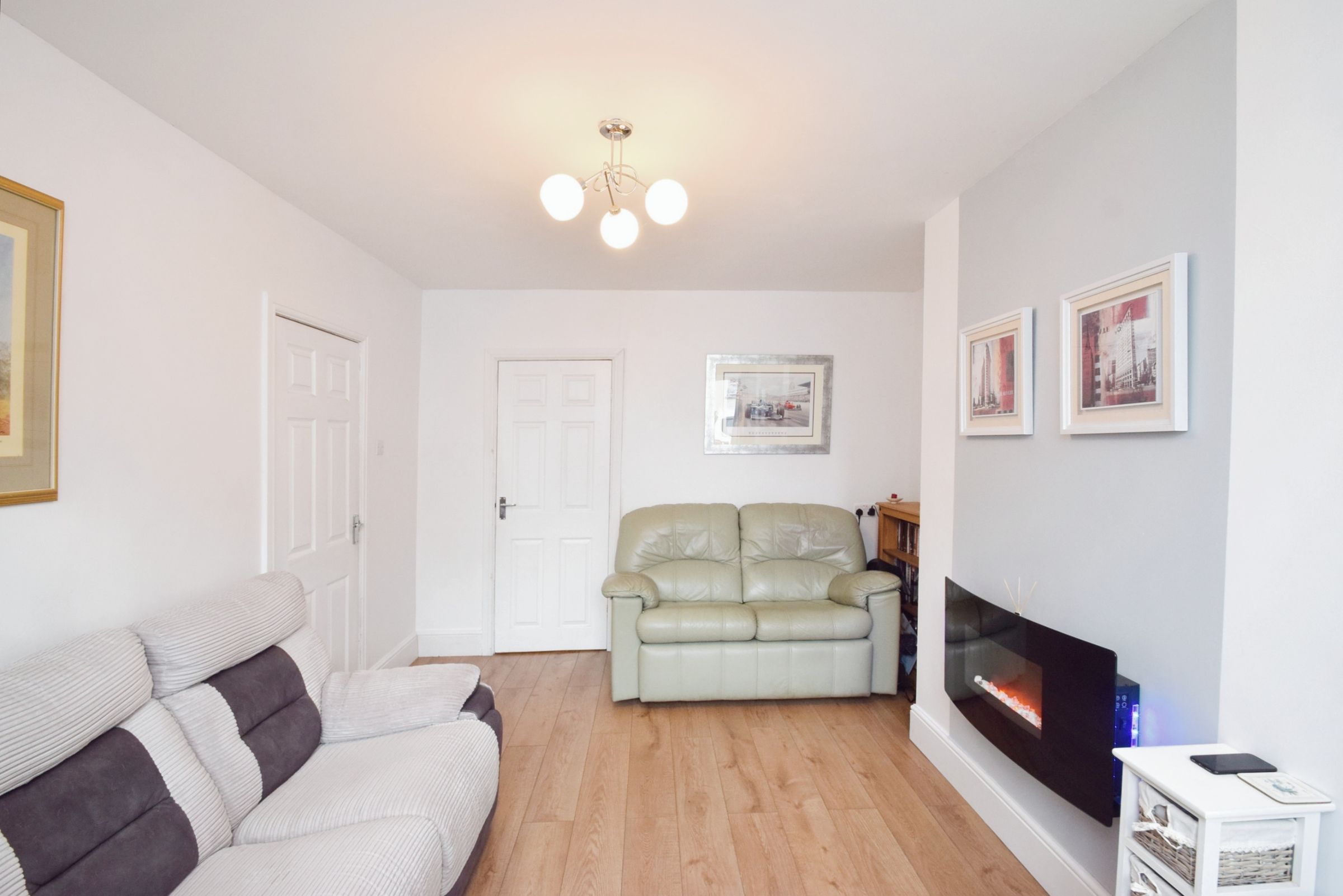 3 bed semidetached house for sale in Bron Gwendraeth, Carway SA17 Zoopla