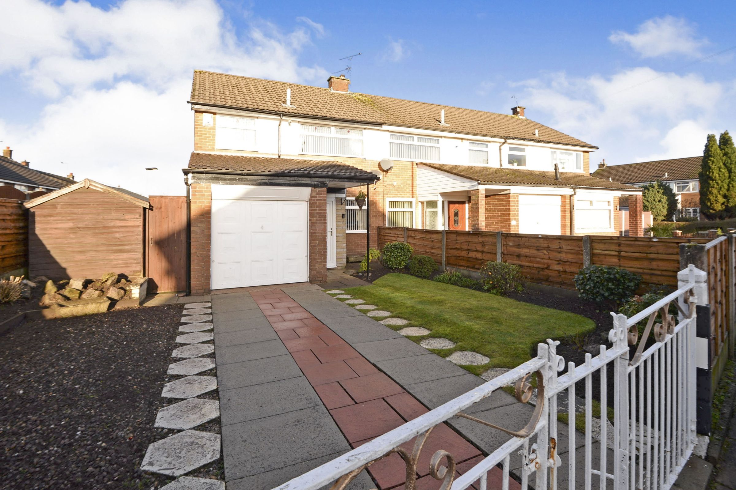 3 bed semidetached house for sale in Ryecroft Avenue, Heywood OL10 Zoopla